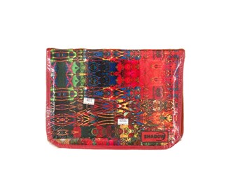 Fabric pencil case with 48 colors and a traditional red design