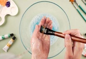 چگونه قلم مو را تمیز کنیم؟