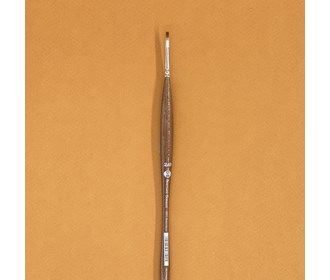 B.B. series 801 flat brush No. 2/0